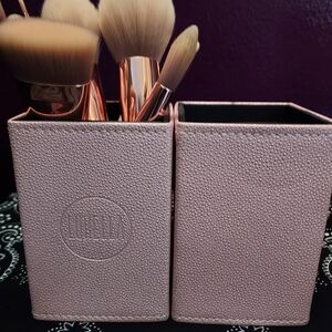 Pink Lurella Makeup Brush Holder with 12 Brushes